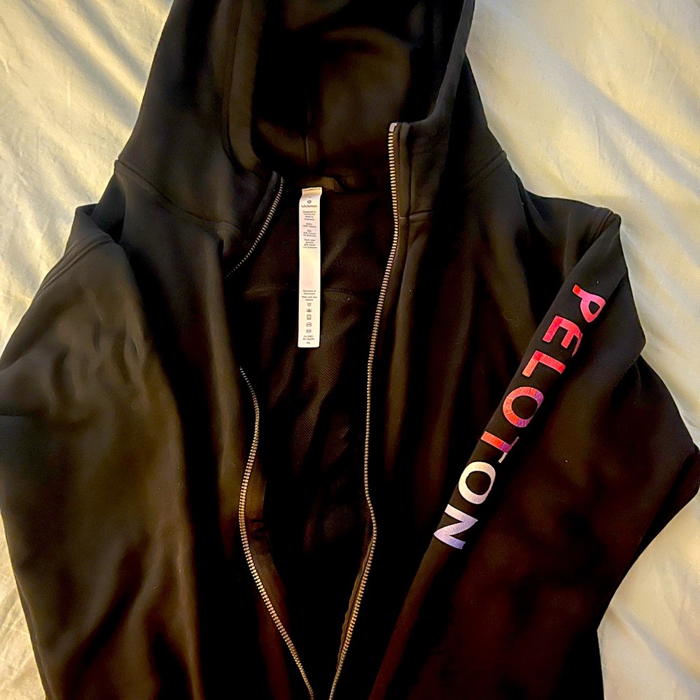 Black Lululemon peloton hoodie; excellent condition, smoke free home, runs large